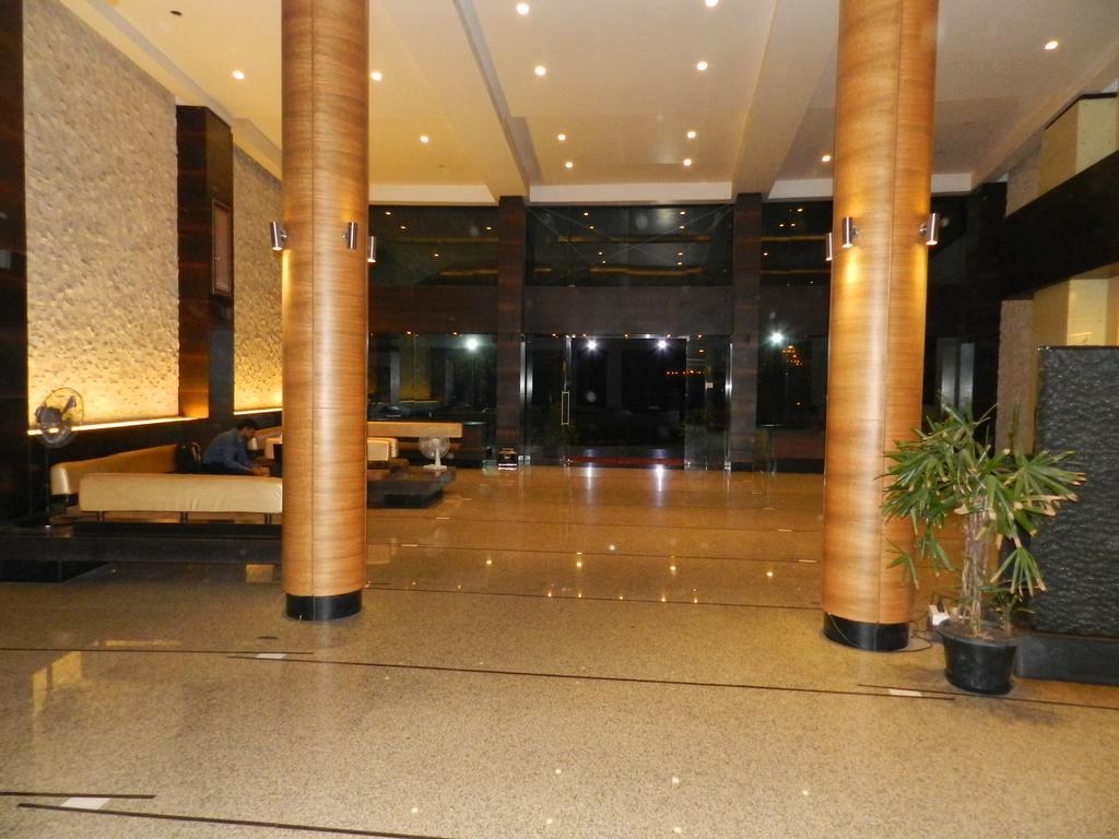 Toranagallu Hotel Rock Regency מראה חיצוני תמונה