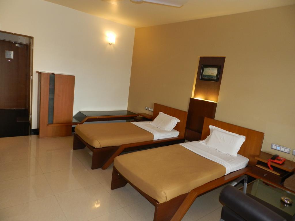 Toranagallu Hotel Rock Regency מראה חיצוני תמונה