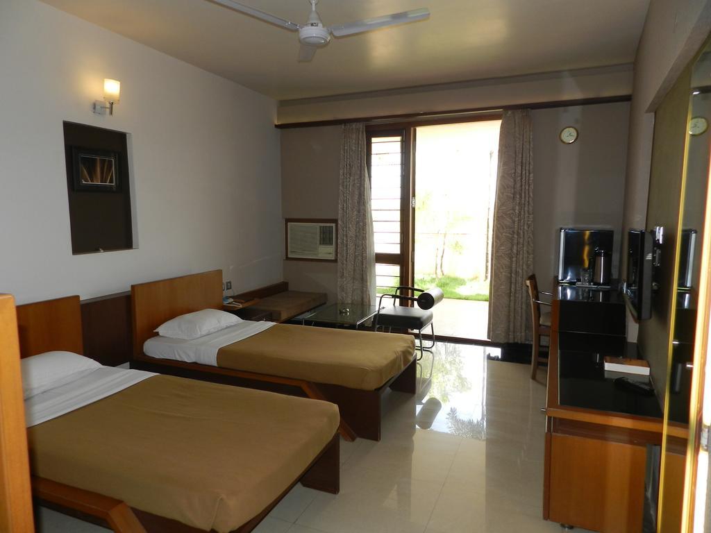 Toranagallu Hotel Rock Regency מראה חיצוני תמונה